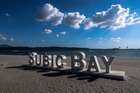 Subic Bay .